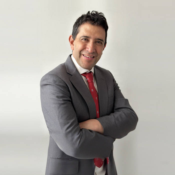 LIC. ANDRÉS MARTÍNEZ FERNÁNDEZ